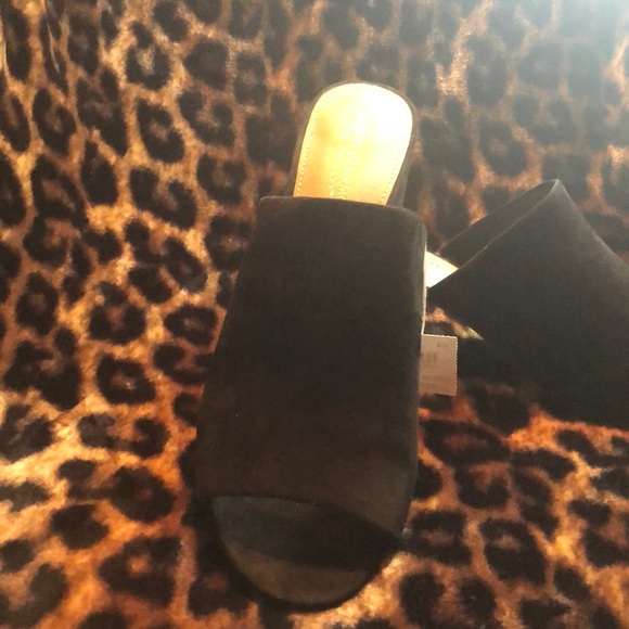 Suede Slide on heel - Picture 2 of 3